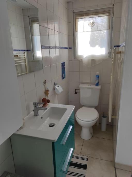 Joli Appartement Avec Cour Prive A 5 Minutes A Pied De La Plage サナリー・シュル・メール エクステリア 写真
