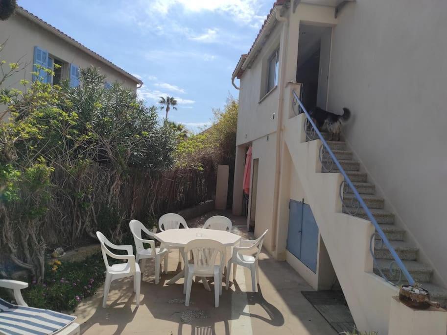 Joli Appartement Avec Cour Prive A 5 Minutes A Pied De La Plage サナリー・シュル・メール エクステリア 写真